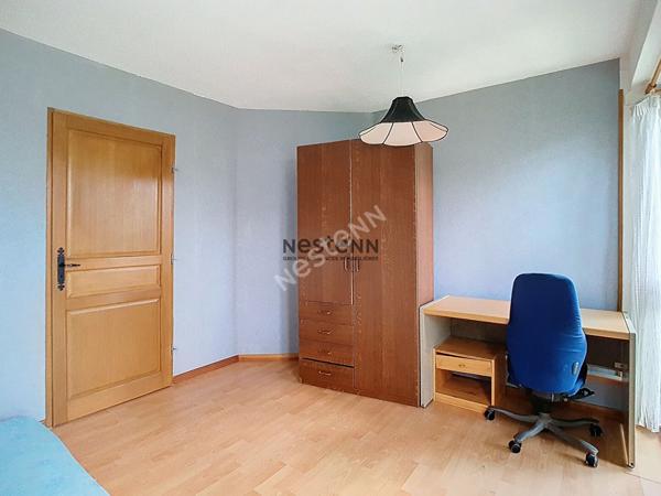 A VENDRE - Arlequin -Grenoble -Appartement de type T5 sans vis à vis avec d'importantes possibilité d'aménagement..