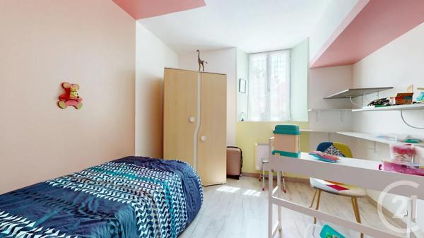 Maison à vendre  7 pièces - 230 m 2   SEZANNE  - 51