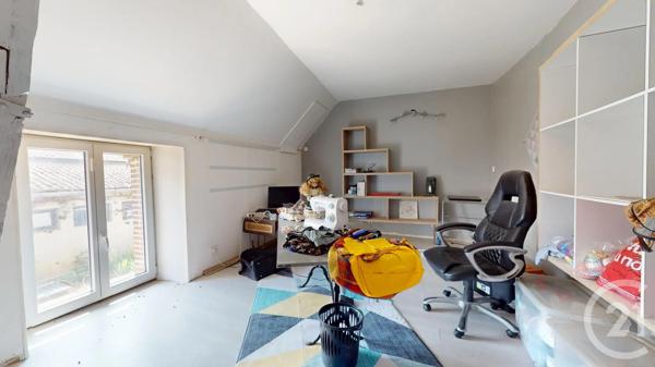 Maison à vendre  7 pièces - 230 m 2   SEZANNE  - 51