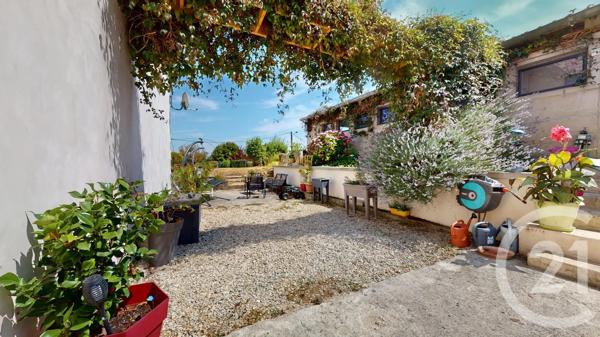 Maison à vendre  7 pièces - 230 m 2   SEZANNE  - 51