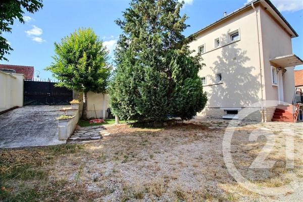 Maison à vendre  7 pièces - 230 m 2   SEZANNE  - 51
