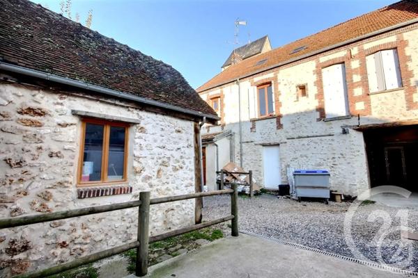 Maison à vendre  7 pièces - 230 m 2   SEZANNE  - 51