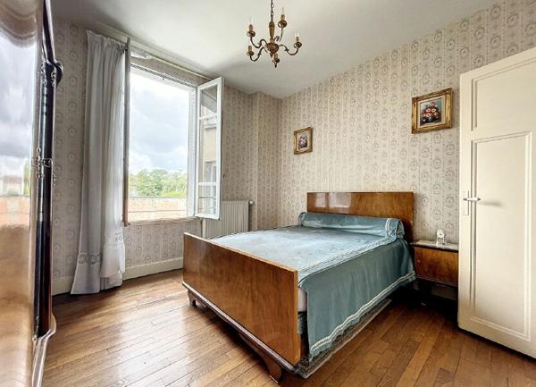 Appartement à vendre    5 pièces • 99,11 m2 Montluçon