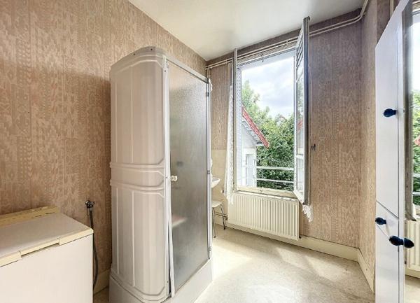 Appartement à vendre    5 pièces • 99,11 m2 Montluçon