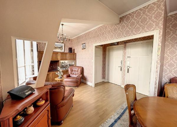 Appartement à vendre    5 pièces • 99,11 m2 Montluçon