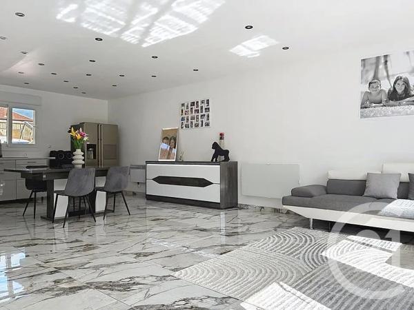 Maison à vendre  5 pièces - 100 m 2   ESTISSAC  - 10