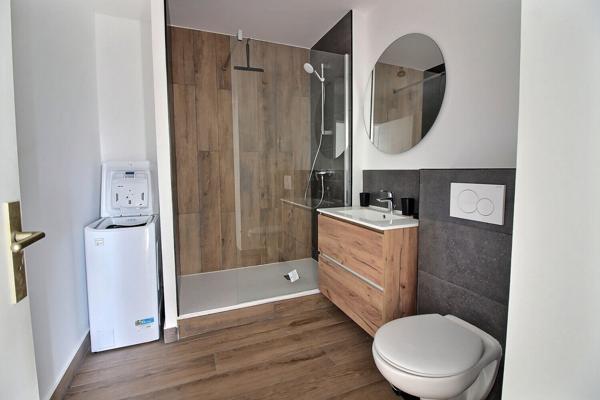 SANS SOUCI- Lumineux T1 de 35m² avec balcon de 4m², au calme, cuisine équipée, salle d'eau rénovée, une cave, un garage possible en sus