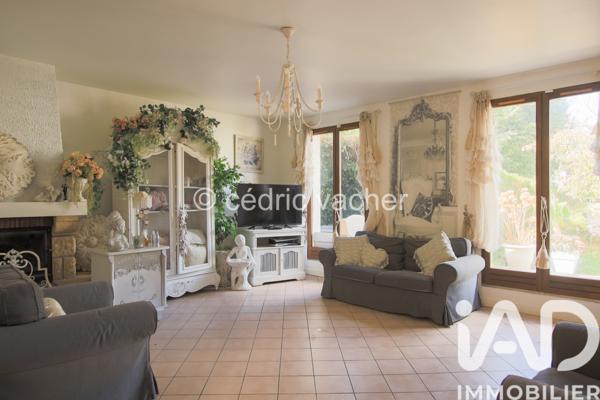 Maison à vendre 5 pièces 136 m² Sainte-Geneviève-des-Bois