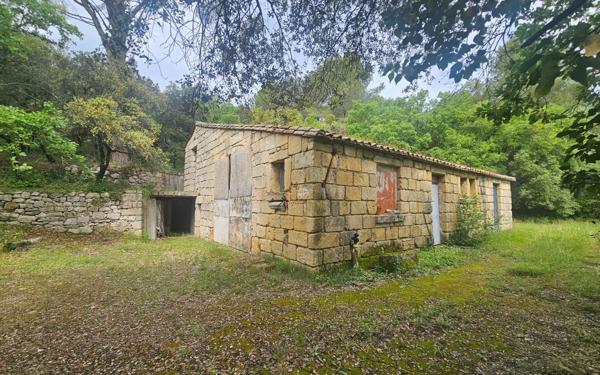 Maison à vendre    2 pièces •  Sommières