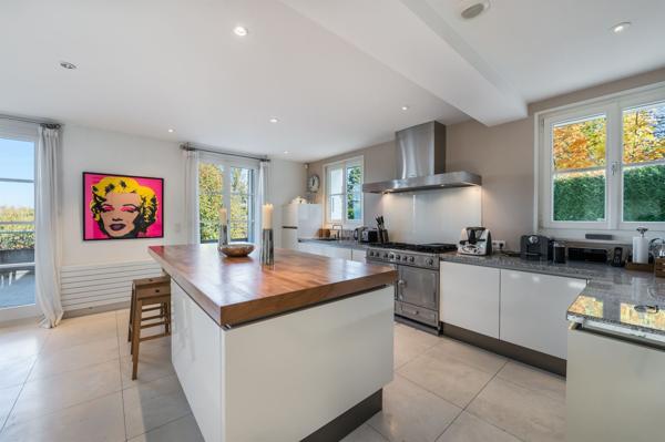 Vente Maison de luxe Évian-les-Bains 6 Pièces 340 m²