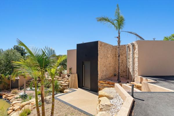 Vente Maison de luxe Saint-Cyr-sur-Mer 5 Pièces 160 m²