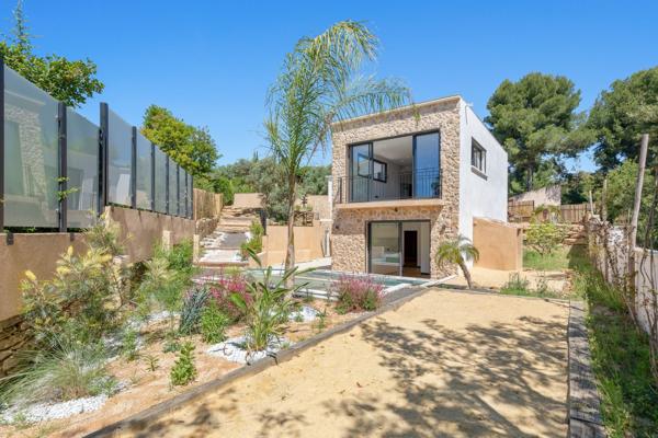 Vente Maison de luxe Saint-Cyr-sur-Mer 5 Pièces 160 m²