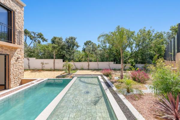 Vente Maison de luxe Saint-Cyr-sur-Mer 5 Pièces 160 m²