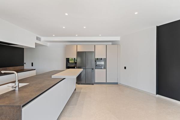 Vente Maison de luxe Saint-Cyr-sur-Mer 5 Pièces 160 m²