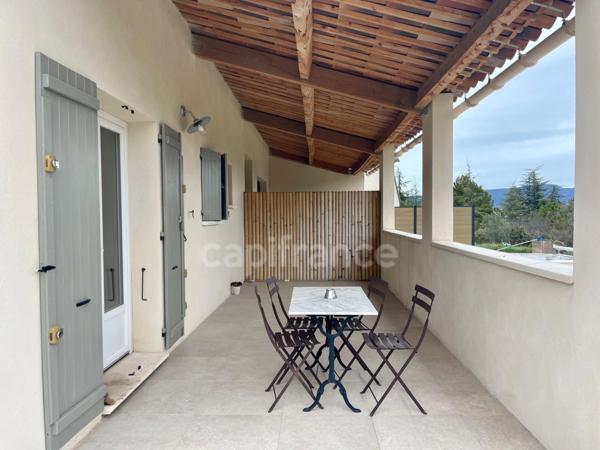 Propriété d’exception sur les hauteurs d’Apt – Vue, calme et potentiel rare