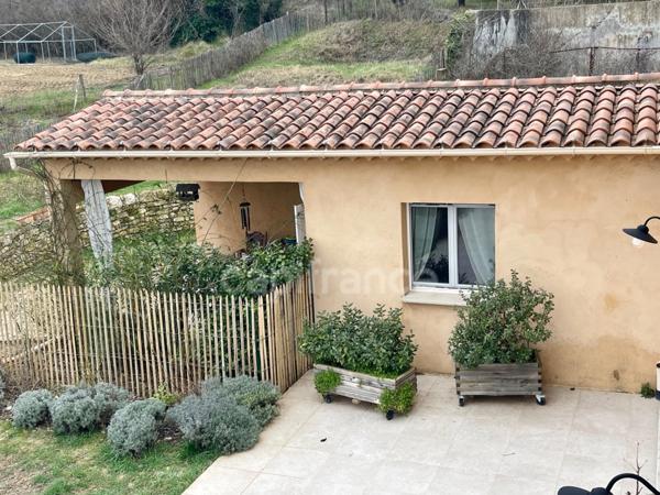 Propriété d’exception sur les hauteurs d’Apt – Vue, calme et potentiel rare