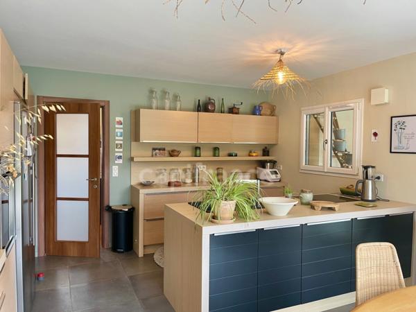 Propriété d’exception sur les hauteurs d’Apt – Vue, calme et potentiel rare