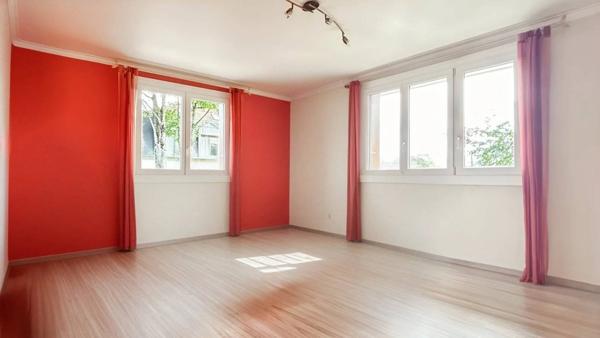 Coup de cœur de l'agence. Appartement soigné à deux pas de la gare et du centre ville de Besançon.