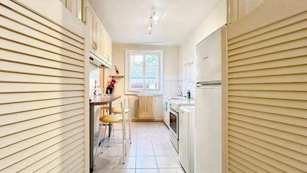 Coup de cœur de l'agence. Appartement soigné à deux pas de la gare et du centre ville de Besançon.