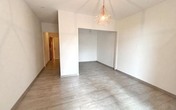 Appartement à vendre    1 pièce • 27 m2 Grasse