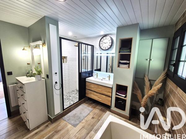 Maison à vendre 5 pièces 165 m² Sainte-Eulalie