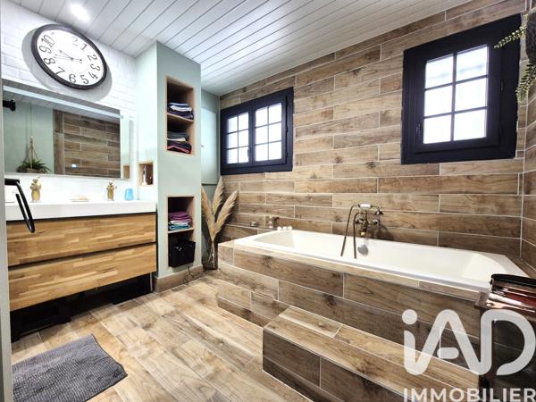 Maison à vendre 5 pièces 165 m² Sainte-Eulalie