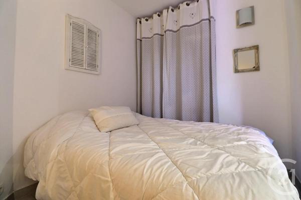 Appartement à vendre  2 pièces - 37,28 m2 ST RAPHAEL - 83