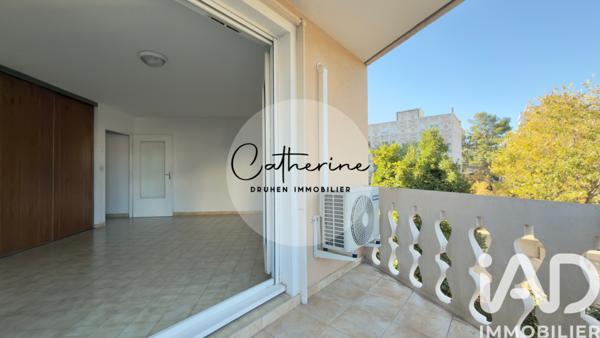 Location studio 37 m² Hyères