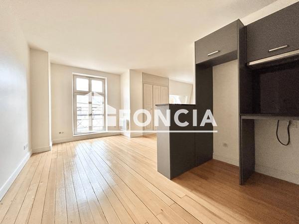 Location Studio 30.58 m² - 17 REMPART SAINT THIEBAULT Metz 57000