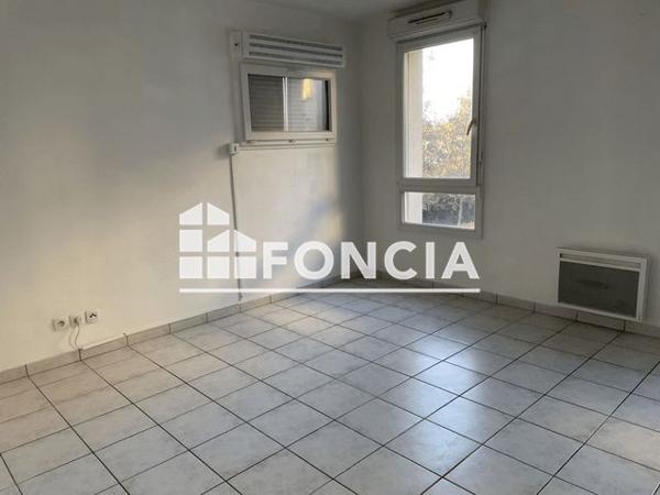 Location Studio 33.99 m² - DE LA SIXIEME HEURE, DE LA JOI Amiens 80000