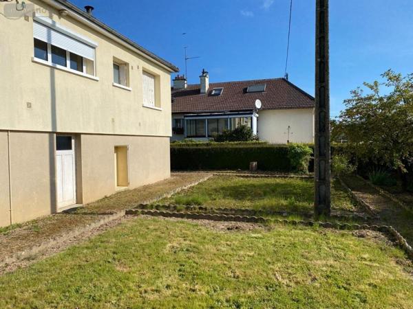 Maison à vendre à Bessé-sur-Braye dans la Sarthe (72310), ref : 41059-866