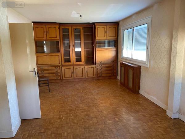 Maison à vendre à Bessé-sur-Braye dans la Sarthe (72310), ref : 41059-866