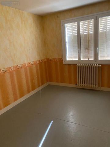 Maison à vendre à Bessé-sur-Braye dans la Sarthe (72310), ref : 41059-866