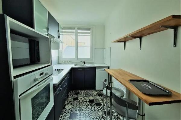 Appartement à louer 2 pièces 52.8m²