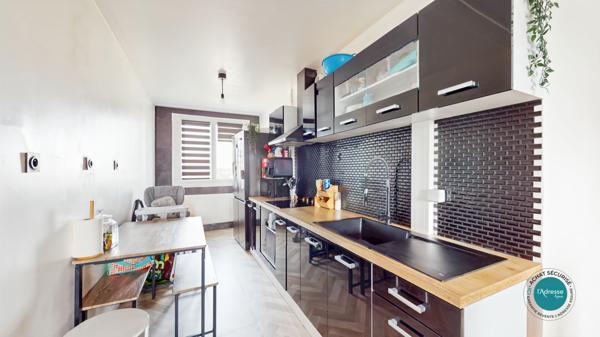 Appartement Corbeil Essonnes 3 pièce(s) 63m2