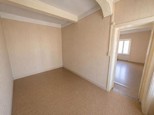 Maison de bourg Regny 115.76 m2