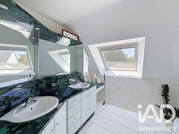 Maison à vendre 5 pièces 222 m² Arradon