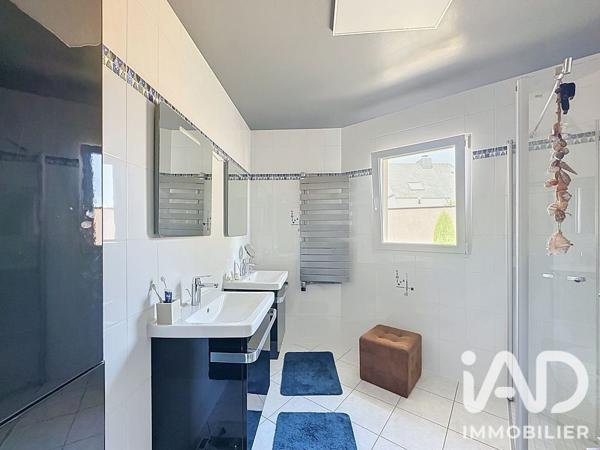 Maison à vendre 5 pièces 222 m² Arradon