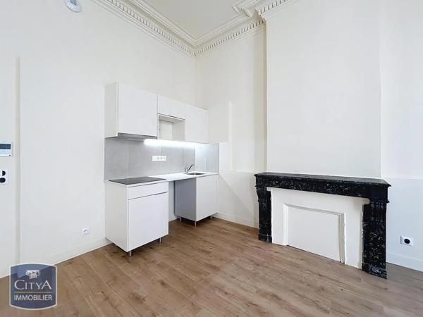 Appartement à louer 2 pièces 55.43m² Nîmes (30000)