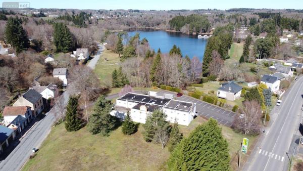 Murs commerciaux à vendre à Merlines en Corrèze (19340), ref : UM 1311