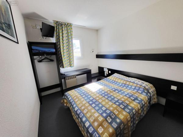 Murs commerciaux à vendre à Merlines en Corrèze (19340), ref : UM 1311