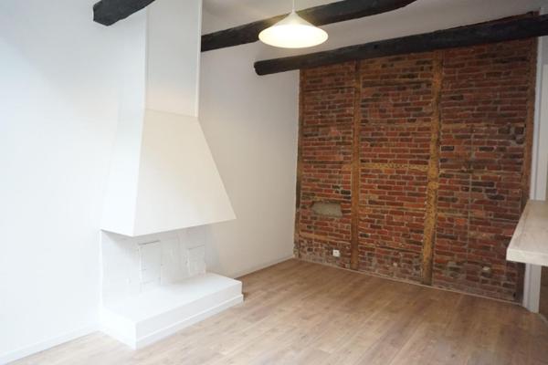 A LOUER : T2 à LILLE • Vieux lille • 845 € CC • Réf. G313-1