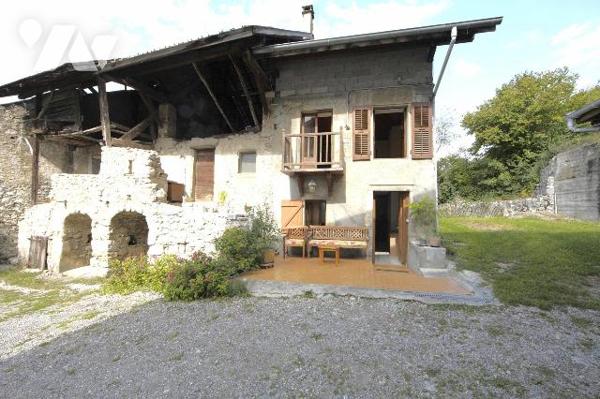 Maison de village T3 et dépendances