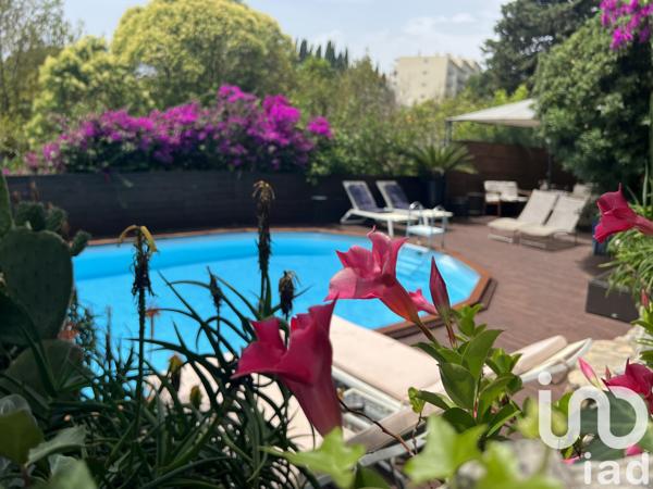 Maison à vendre 8 pièces 210 m² Le Cannet