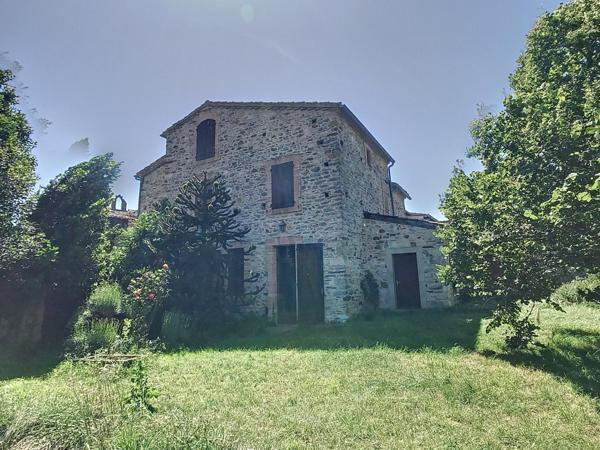 Bâtisse du 19ème siècle - 170 m2 - 5 pièces