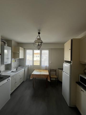 Quartier La Genette La Rochelle : grand T3 meublé