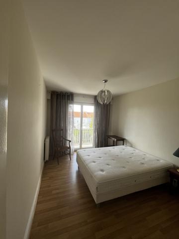 Quartier La Genette La Rochelle : grand T3 meublé