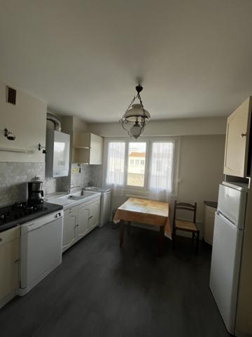 Quartier La Genette La Rochelle : grand T3 meublé