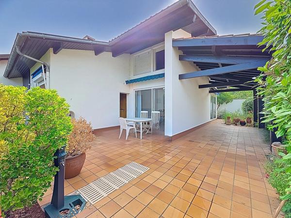 Maison 5 pièces de 137m² sur un terrain de 368m² à vendre en exclusivité au centre-ville de Ramonville Saint-Agne