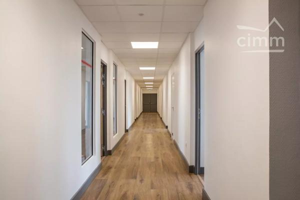 ORLÉANS CENTRE – PLATEAU DE BUREAUX NEUFS 261 m² – IDÉAL PÔLE SANTÉ OU PROFESSIONS LIBÉRALES